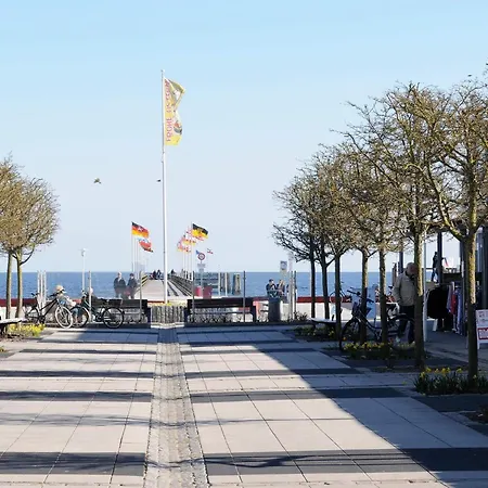 6 Person In Apartament *