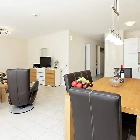 6 Person In Apartament Großenbrode