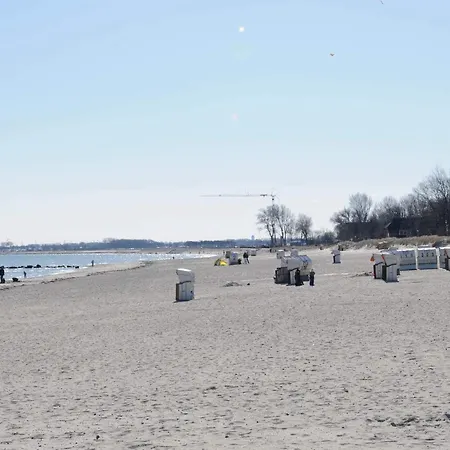 6 Person In * Großenbrode