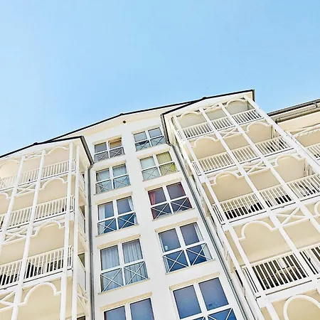 6 Person In Großenbrode