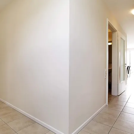 6 Person In * Großenbrode