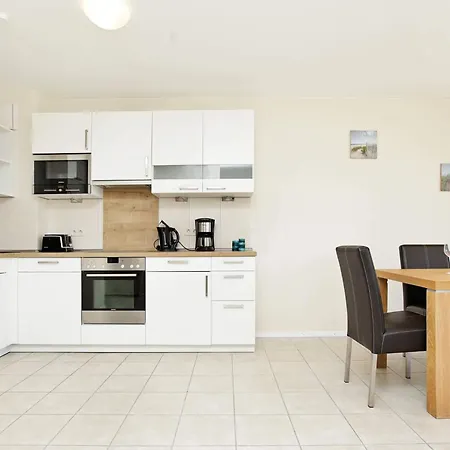 6 Person In Apartament *